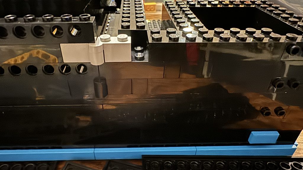 Photo showing the hinges of door